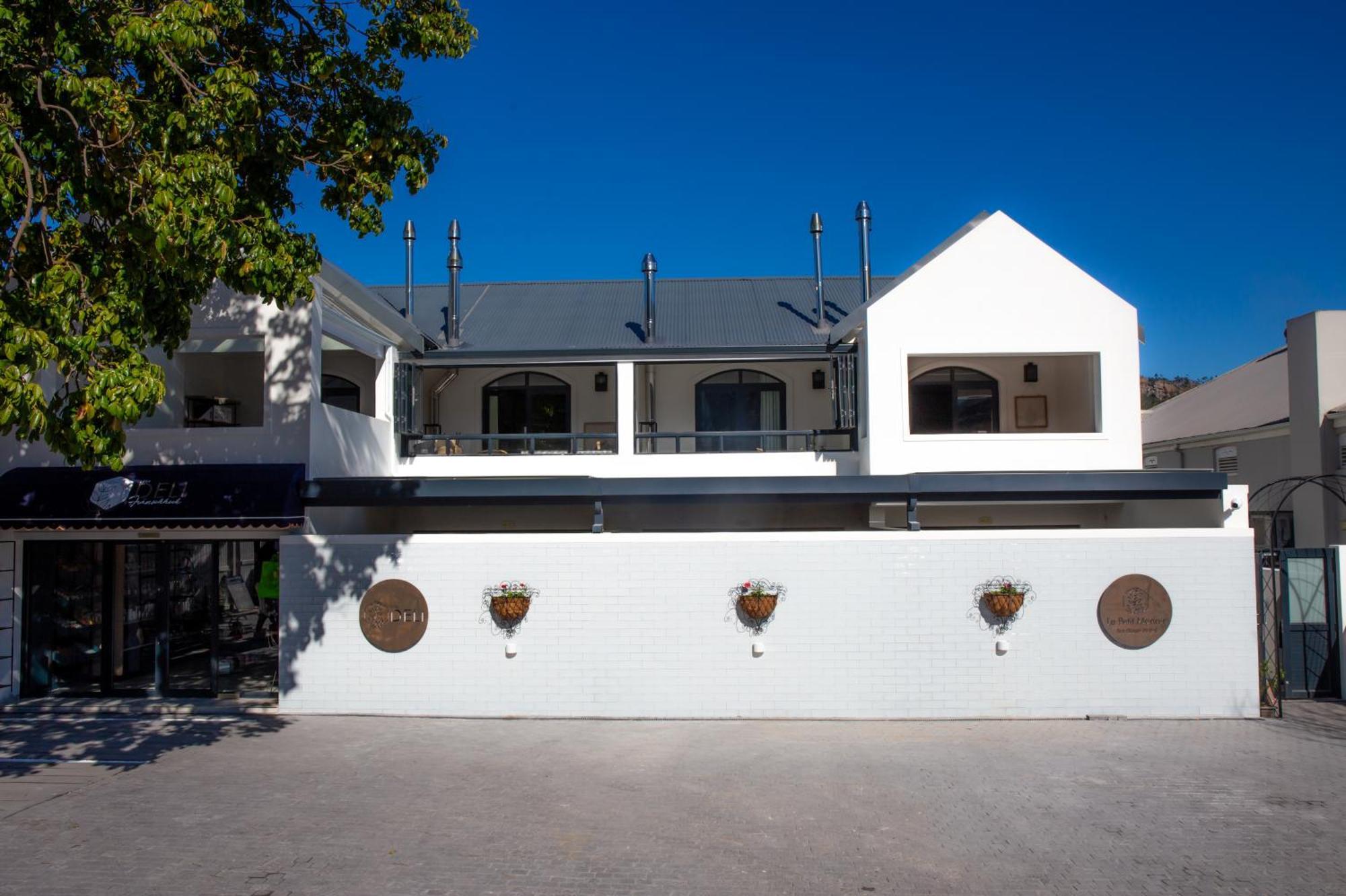 Le Petit Manoir Boutique Hotel Franschhoek Exterior foto