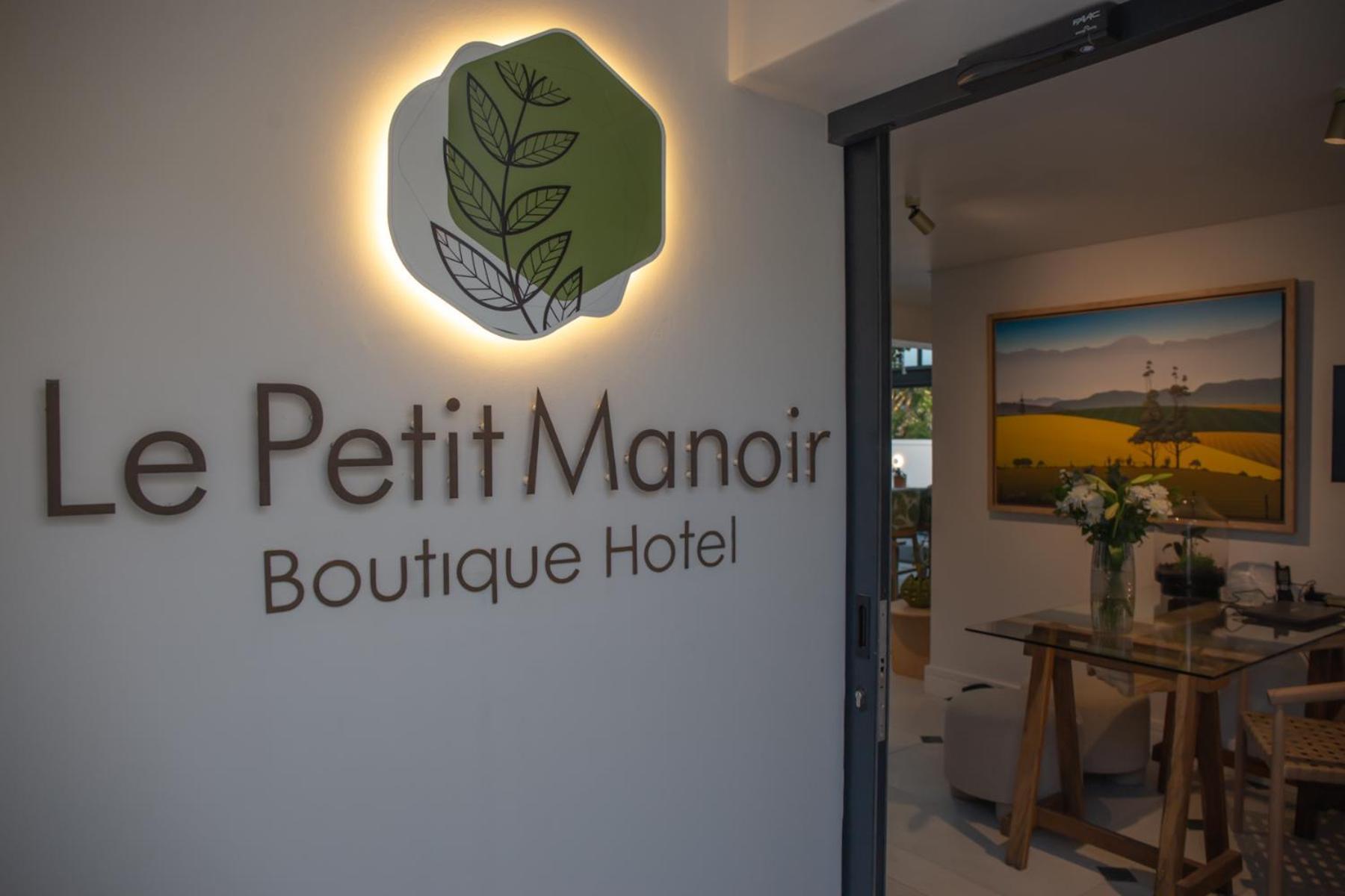 Le Petit Manoir Boutique Hotel Franschhoek Exterior foto